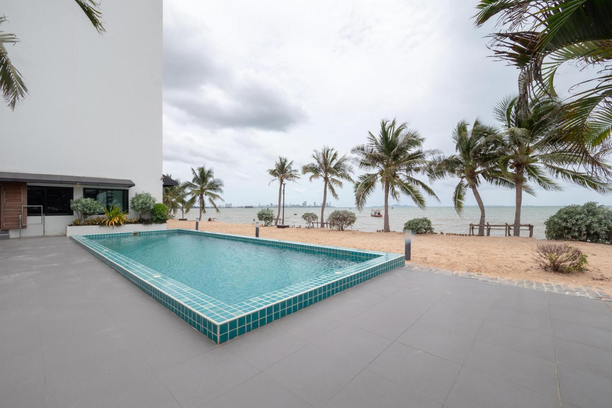 Capital O 1088 Golden Dragon Beach Resort Bang Lamung Exterior foto